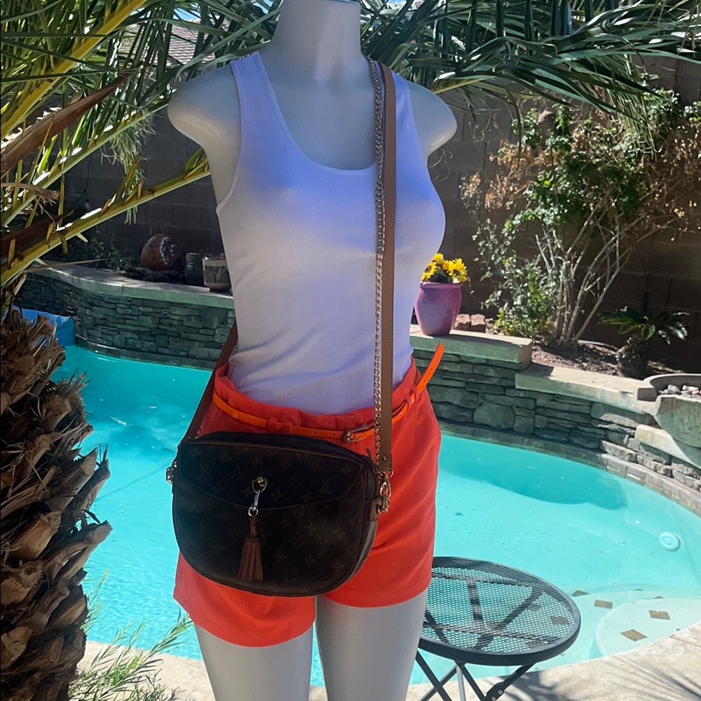 BLVD High Waist Orange Shorts - Picture 2 of 7